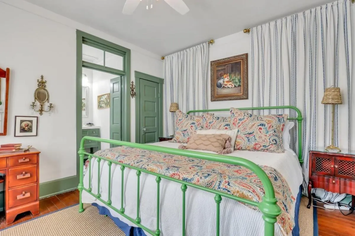 The Graham On Oglethorpe Square Villa Savannah Holiday home