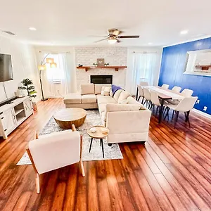  Holiday home Cozy Oasis 15min To Dt & Tybee, Away From - The Nest